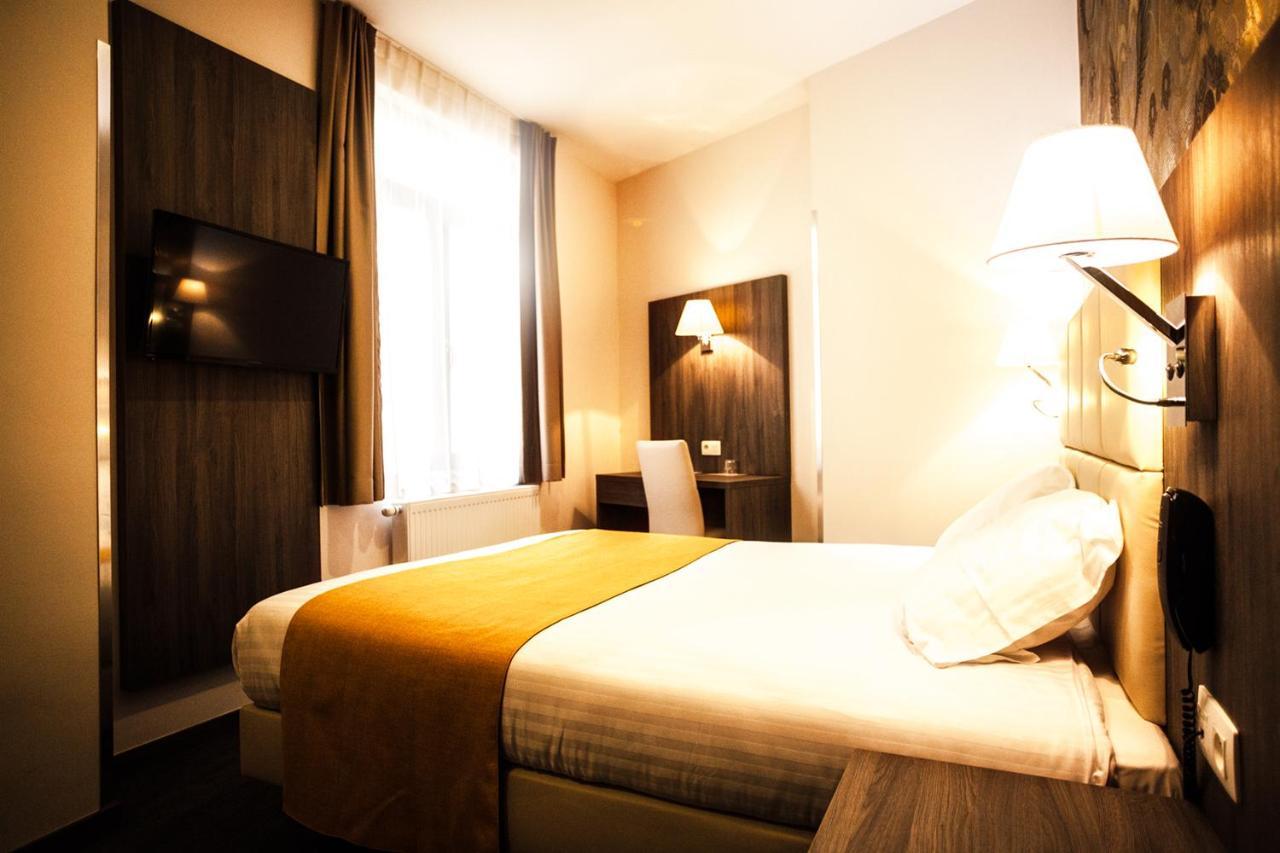 Khách sạn Dansaert 3*
