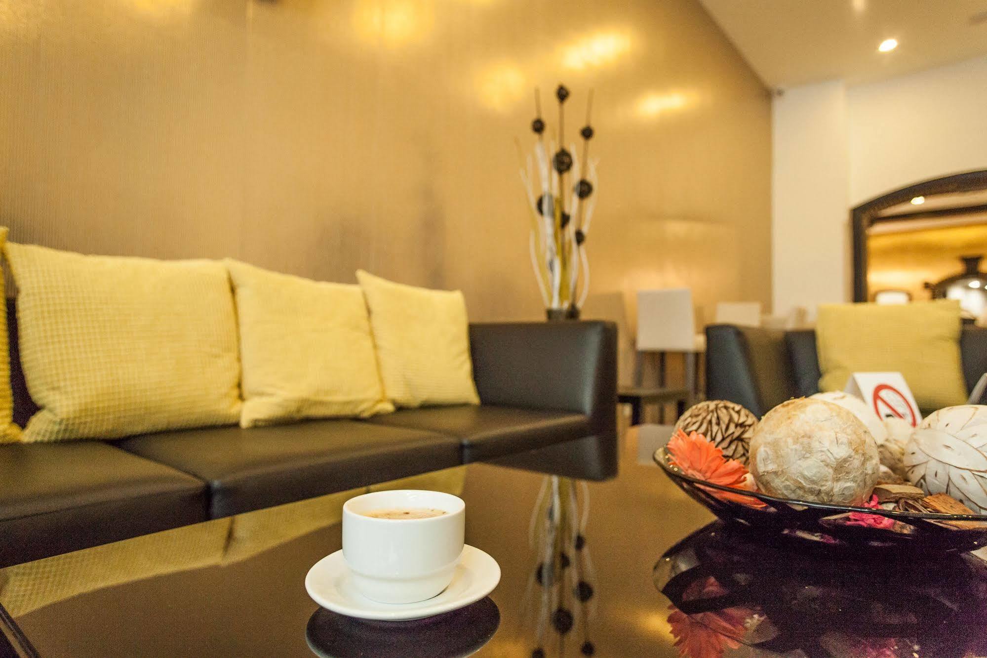 Khách sạn Dansaert 3*